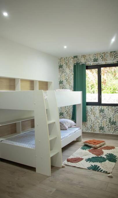 Villa Du Beau Vallon 2 Jacuzzi Privatif Et Piscine Chauffee Partagee Сен-Бенуа Екстер'єр фото