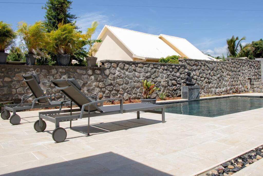 Villa Du Beau Vallon 2 Jacuzzi Privatif Et Piscine Chauffee Partagee Сен-Бенуа Екстер'єр фото