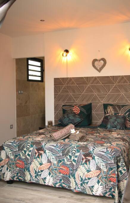 Villa Du Beau Vallon 2 Jacuzzi Privatif Et Piscine Chauffee Partagee Сен-Бенуа Екстер'єр фото