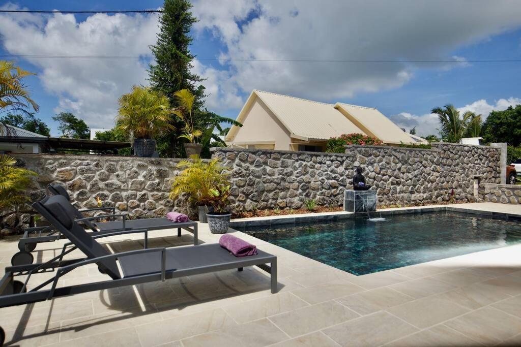 Villa Du Beau Vallon 2 Jacuzzi Privatif Et Piscine Chauffee Partagee Сен-Бенуа Екстер'єр фото